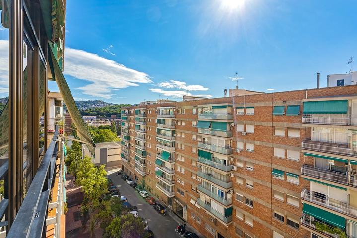 TODO EXTERIOR, ALTO, ASCENSOR PARC CENTRAL NOU BARRIS photo 0