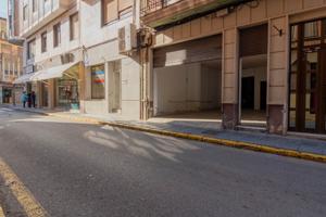 MONTA TU NEGOCIO CON UNA MÍNIMA INVERSIÓN LOCAL EN EL CENTRO photo 0
