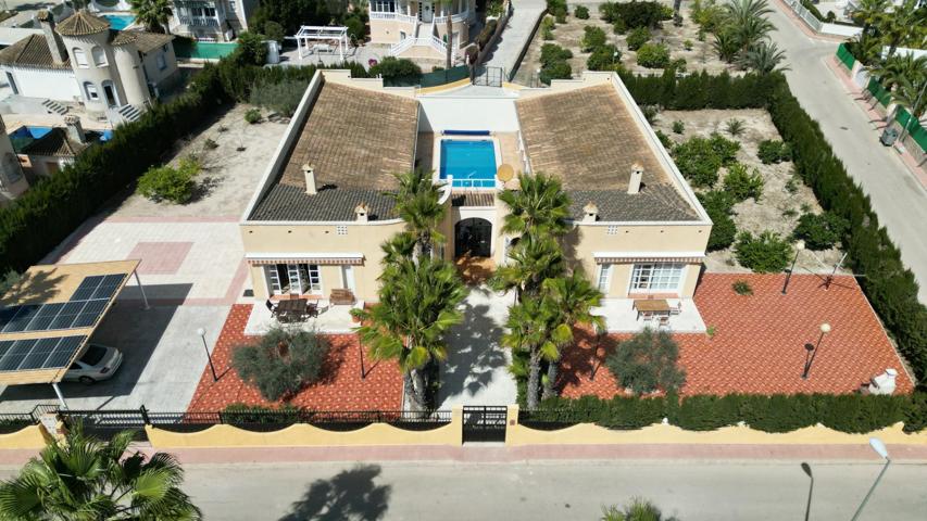 ¡El complejo de tus sueños te espera en Benferri! 🌴🏡 photo 0