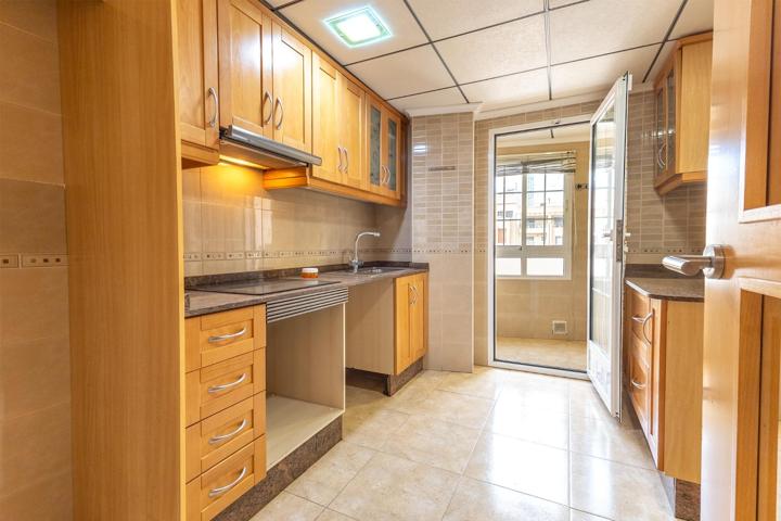 🏡✨ AMPLIO PISO EN EL CENTRO DE ORIHUELA – CALLE LUIS BARCALA photo 0
