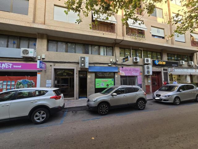 🏢 ALQUILER – AMPLIO LOCAL COMERCIAL EN LOS ANDENES EN ORIHUELA 💼✨ photo 0