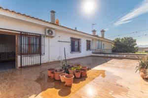 ¡GRAN OPORTUNIDAD DE INVERSIÓN! 🏡💰 EN VENTA: COMPLEJO RESIDENCIAL Y COMERCIAL EN VEREDA LIORNA 3A, ORIHUELA (ANTIGUO SUPERMERCADO EL PINTADO) photo 0