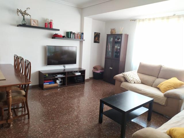 SE VENDE MAGNIFICO PISO EN ZONA PUERTA NUEVA photo 0