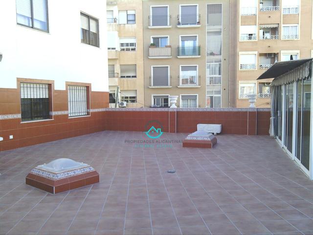 Vivienda con amplia terraza photo 0