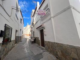 VIVIENDA TOTALMENTE REFORMADA EN LAUJAR photo 0