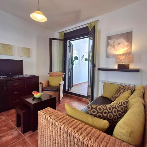 ENCANTADOR APARTAMENTO DE PLANTA BAJA photo 0