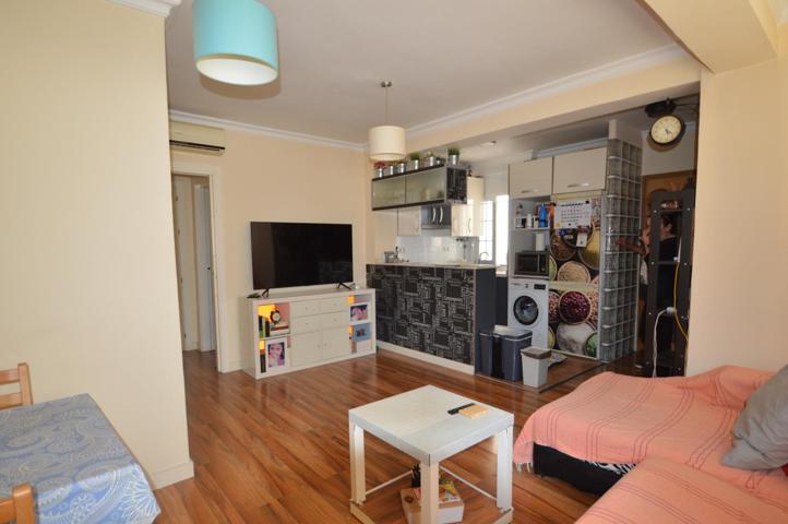 🏡 ¡Oportunidad en el corazón de Almería! Piso en venta en Plaza Bendicho 🏙️ photo 0