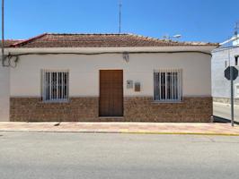 Encantadora Casa Reformada en Jacarilla: ¡Luz, Comodidad y Ubicación Perfecta! photo 0