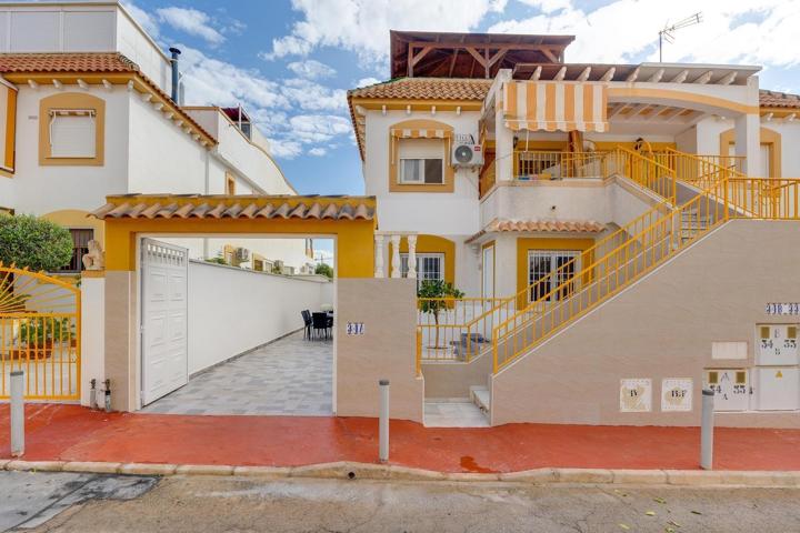 Casa De Campo En venta en Parque De Las Naciones, Torrevieja photo 0