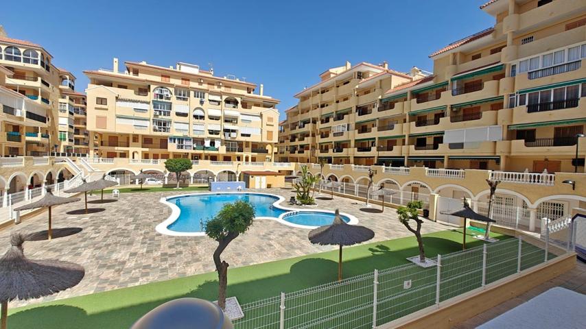 Tu Balcón al Mediterráneo: Piso Único en La Mata photo 0