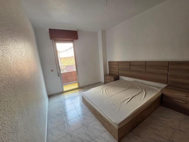 ¡Amplio apartamento en pleno corazón de Torrevieja! A 3 minutos del mar 🌊✨ photo 0