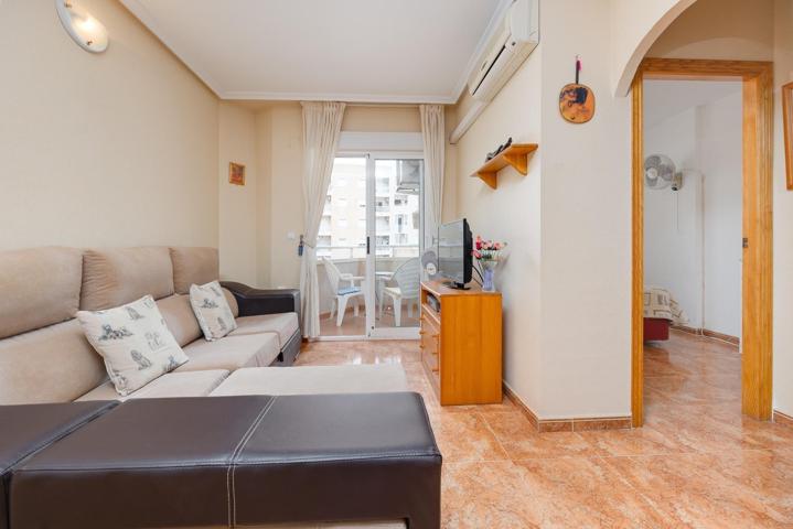 FANTASTICO APARTAMENTO, RODEADO DE TODOS LOS SERVICIOS, VENGA A VERLO photo 0