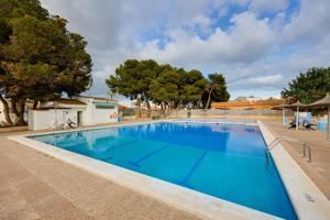 PRECIOSO ADOSADO CON PISCINA COMUNITARIA, IDEAL COMO VACACIONAL photo 0