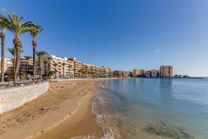 FANTASTICO APARTAMENTO A TAN SOLO 100 METROS DE LAS PLAYAS Y PASEO MARITIMO photo 0