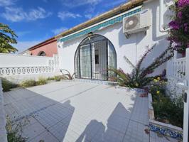 MAGNIFICO BUNGALOW, IDEAL COMO VACACIONAL photo 0