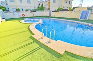 MAGNIFICO BUNGALOW EN URBANIZACION CON PISCINA COMUNITARIA, IDEAL COMO VACACIONAL photo 0