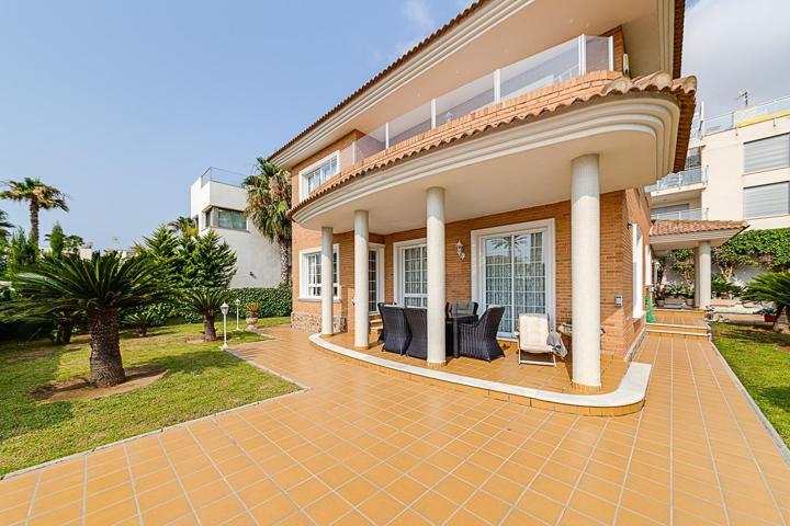 MAGNIFICA VILLA, UN VERDADERO LUJO TOTALMENTO EXCLUSIVO photo 0