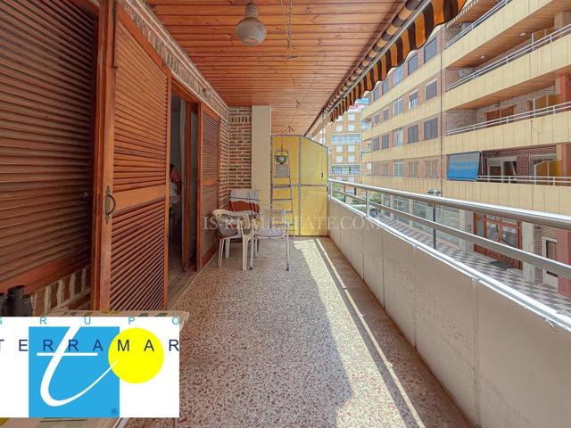 GRANDISO PISO, A UNOS PASOS DE LAS PLAYAS, CON PLAZA DE GARAJE CERRADA, IDEAL PARA FAMILIAS photo 0