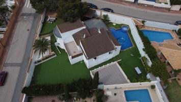 MAGNIFICA VILLA INDEPENDIENTE, IDEAL PARA FAMILIAS photo 0