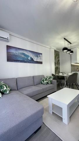 FANTASTICO APARTAMENTO, TOTALMENTE REFORMADO, VENGA A VERLO!!! photo 0