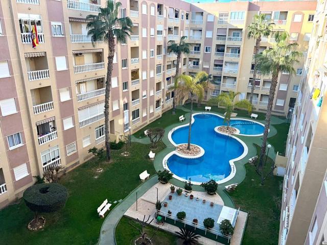 ENCANTADOR APARTAMENTO, CON PISCINA COMUNITARIA, RODEADO DE TODOS LOS SERVICIOS photo 0