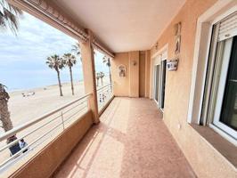 MAGNIFICO APARTAMENTO EN PRIMERA LINEA DE PLAYA CON ESPECTACULARES VISTAS AL MAR, VENGA A VERLO!!! photo 0