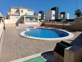 FANTASTICO CHALET INDEPENDIENTE, IDEAL PARA FAMILIAS O SI LO DESEA COMO VACACIONAL, VENGA A VERLO!!! photo 0