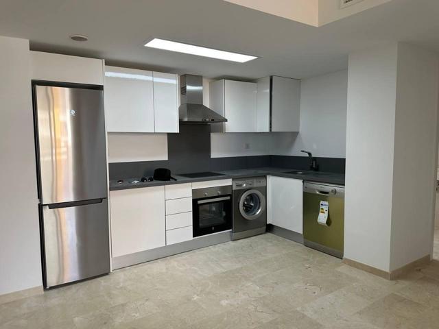 FANTASTICO APARTAMENTO SIN MUEBLES Y CON PLAZA DE GARAJE, IDEAL PARA VIVIR TODO EL AÑO photo 0