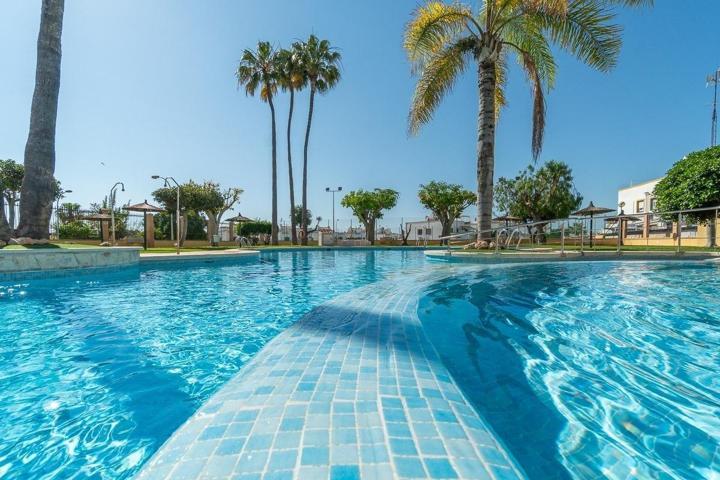 FABULOSO BUNGALOW DE PLANTA BAJA, IDEAL COMO VACACIONAL, VENGA A VERLO!!! photo 0
