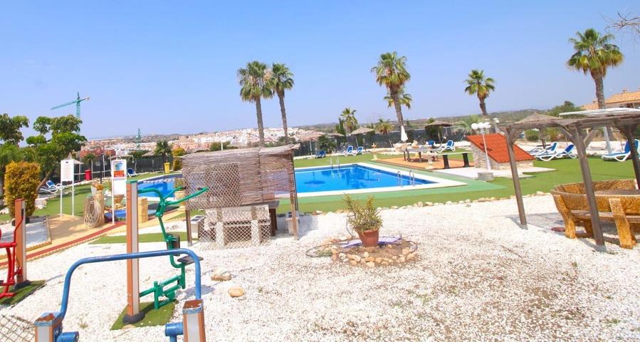 FANTASTICO BUNGALOW EN PLANTA ALTA, IDEAL COMO VACACIONAL, VENGA A VERLO photo 0