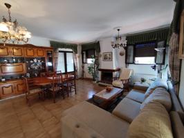 MAGNÍFICO CHALET, IDEAL PARA FAMILIAS photo 0