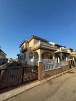 MAGNIFICA VIVIENDA ADOSADA, IDONEA COMO VACACIONAL, PLAZA DE GARAJE INCLUIDA EN EL PRECIO photo 0