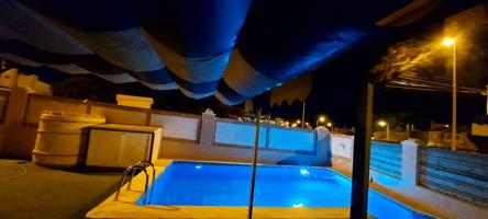 MAGNIFICO CHALET ADOSADO CON PISCINA PRIVADA Y JARDIN PRIVADO, IDONEO COMO VACACIONAL photo 0