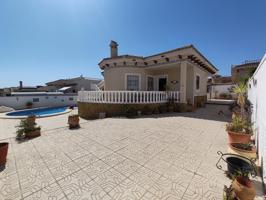 MAGNIFICO CHALET INDEPENDIENTE CON PISCINA PROPIA, IDEAL COMO VACACIONAL. PRECIO DIRECTO DEL PROPIETARIO photo 0