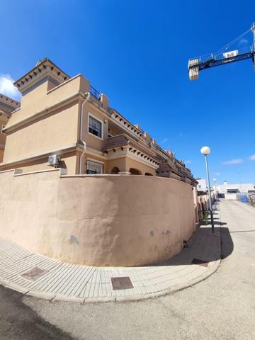 MAGNÍFICO CHALET ADOSADO CON PISCINA COMUNITARIA, IDEAL PARA FAMILIAS photo 0