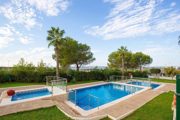 MAGNIFICA VIVIENDA CON PISCINA COMUNITARIA Y UNAS VISTAS FORMIDABLES photo 0