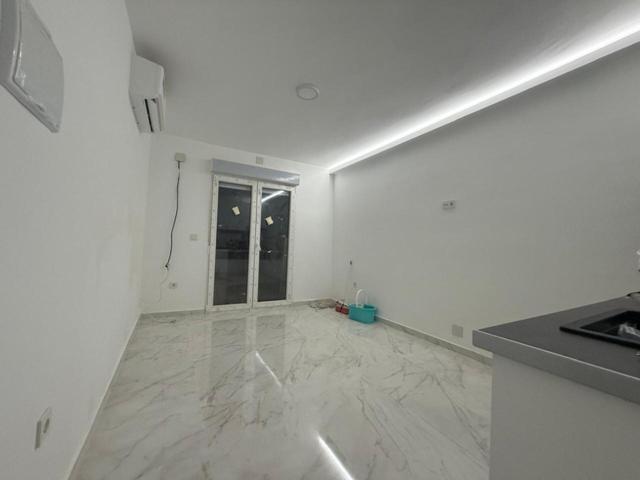 MAGNIFICO ESTUDIO CON PISCINA COMUNITARIA Y TOTALMENTE REFORMADO, IDONEO COMO INVERSION photo 0