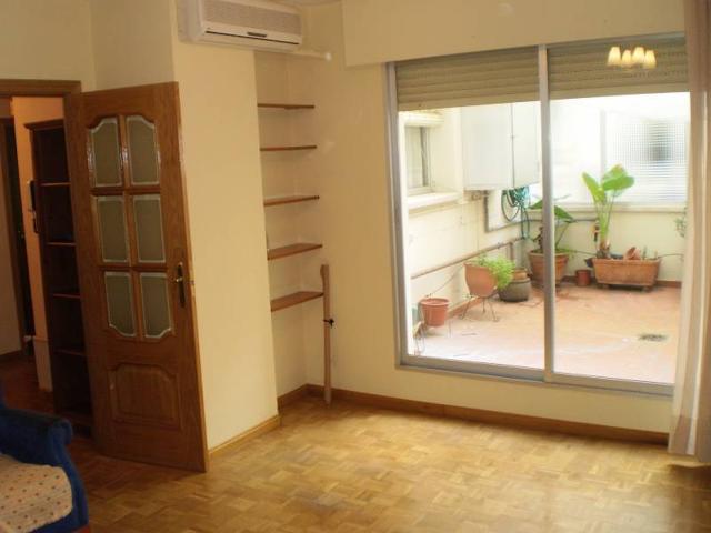 Piso En alquiler en Pueblo Nuevo, Madrid photo 0