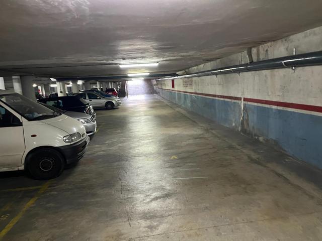 Plazas de aparcamiento en venta o alquiler en Vilanova i la Geltrú, Av Francesc Macià 137 photo 0