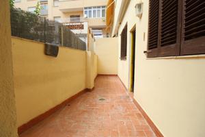 Planta baja en venta en Vilanova i la Geltrú photo 0