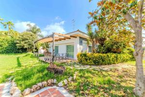 VILLA EN CAMBRILS CON PISCINA Y JARDÍN PRIVADO photo 0