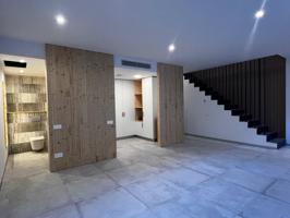 OFICINA DÚPLEX EN ALQUILER – ESPACIO VERSÁTIL Y MODERNO EN EL CORAZÓN DE VILANOVA I LA GELTRÚ photo 0