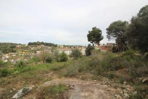 Terreno Rustico en Urb. Corral d'en Tort de Cubelles photo 0