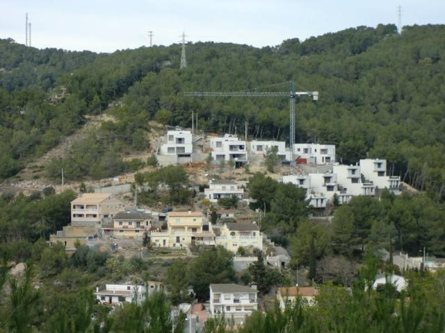 Oportunidad Solar Urbano en Urb. Mas Milà photo 0