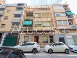 Edificio junto a Renfe photo 0