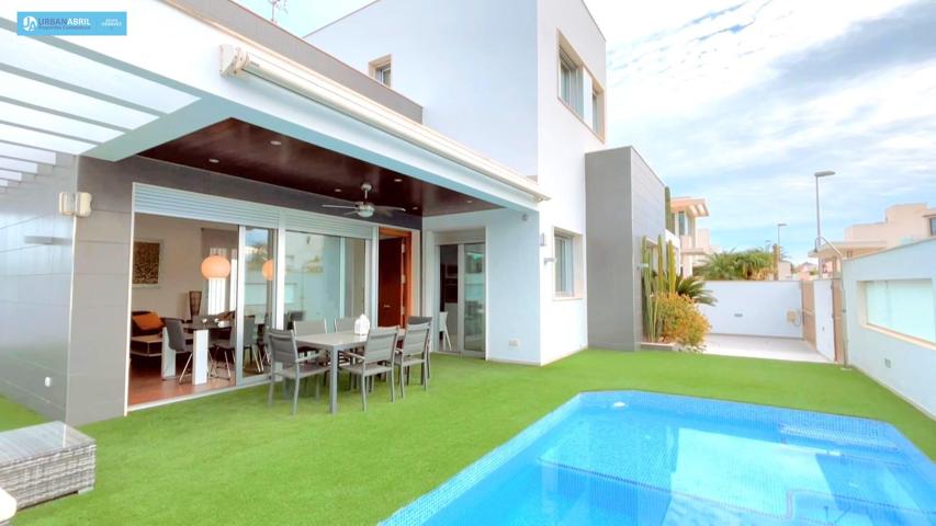 Espectacular Villa en Mil Palmeras photo 0