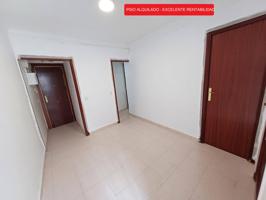 OPORTUNIDAD INVERSORES - PISO ALQUILADO DE 2 HAB. CON ALTA RENTABILIDAD photo 0