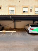 Plaza de garaje exterior. photo 0