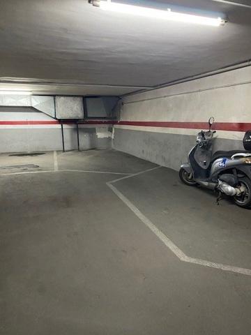 PLAZA DE APARCAMIENTO EN VENTA photo 0