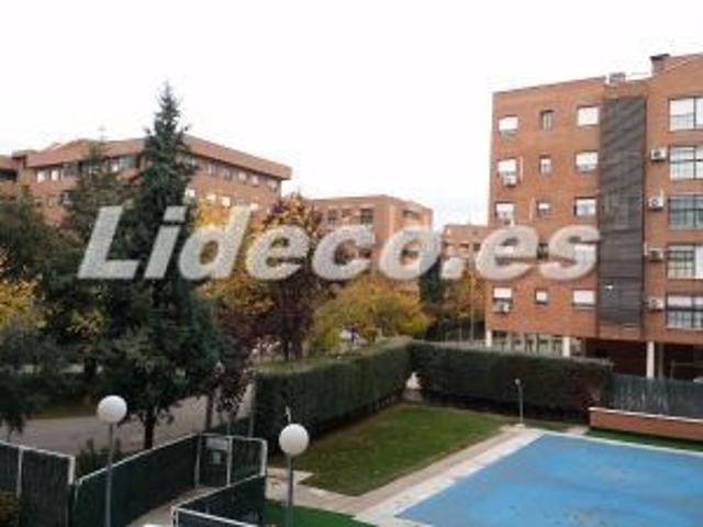 PISO EN ALQUILER 2HAB, GARAJE Y PISCINA, EN LA ZARZUELA!! photo 0